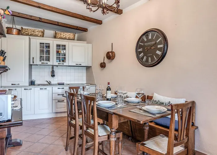 La Scalinatella - Sofia * ريفيسوندولي